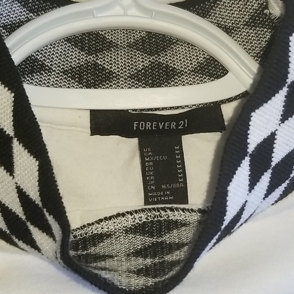 New Forever 21 shirt - Picture 2 of 3